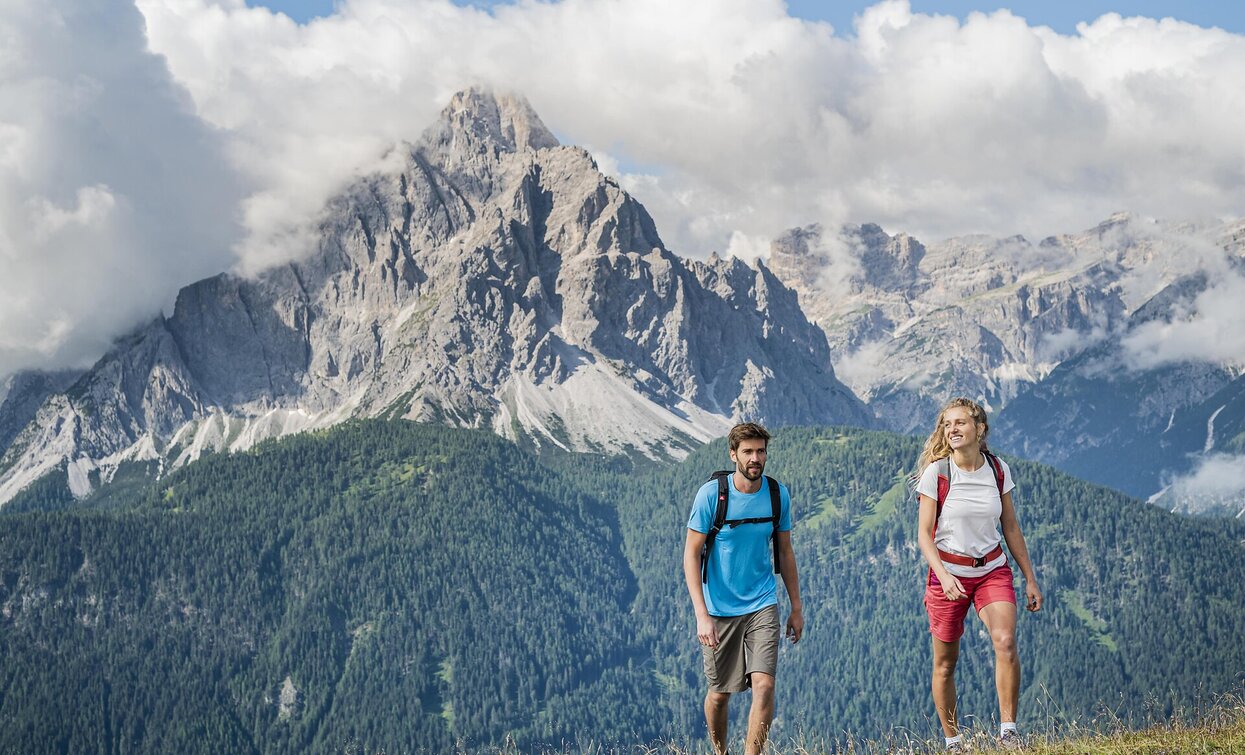 Der Helm, Start vom Karnischen Höhenweg | © 3 Zinnen Dolomites - Harald Wisthaler, Sexten Der Helm, Start vom Karnischen Höhenweg | © 3 Zinnen Dolomites - Harald Wisthaler, Sexten